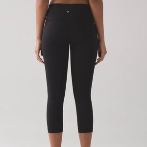 Lululemon Wunder Under Crop (Hi-Rise) *Full-On Luxtreme 21"